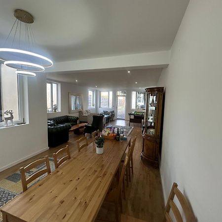 North London A Spacious 7 Bedroom House Accommodating Up To 18 People Complete With Own Gym And Table Tennis Buitenkant foto