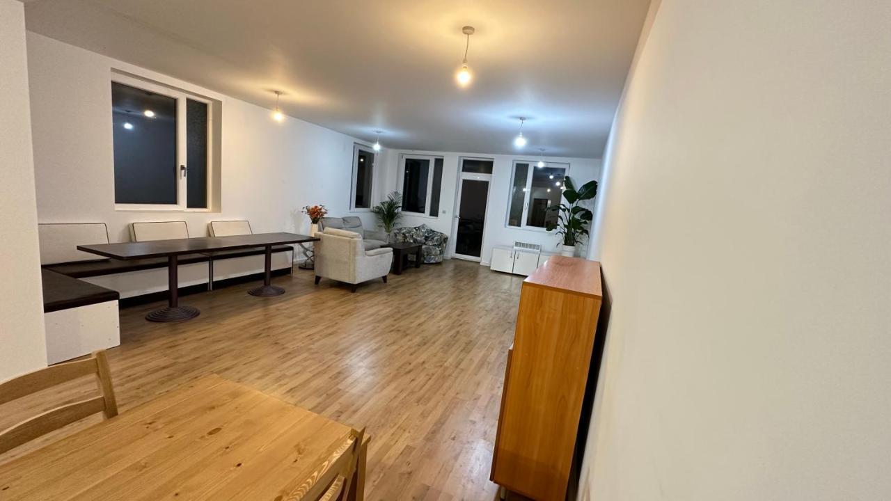 North London A Spacious 7 Bedroom House Accommodating Up To 18 People Complete With Own Gym And Table Tennis Buitenkant foto