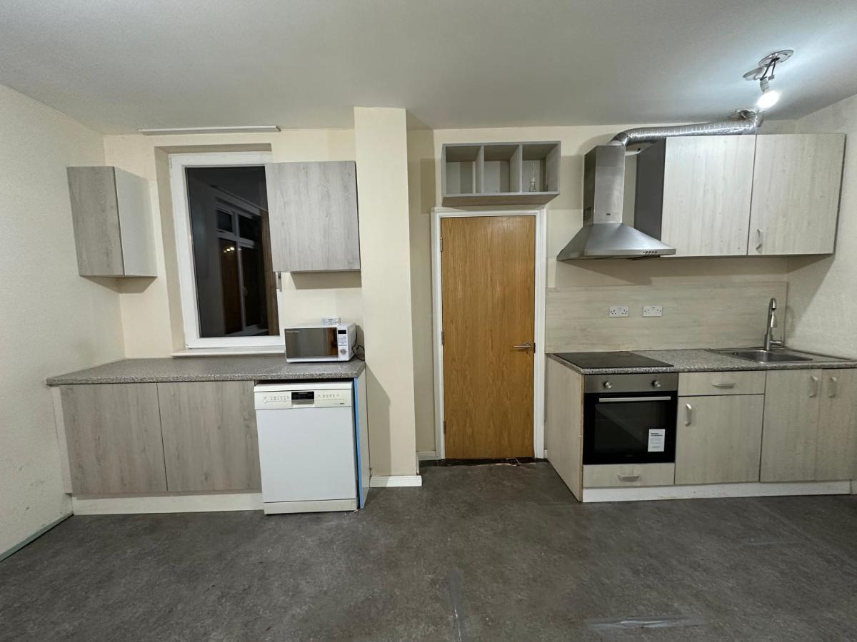 North London A Spacious 7 Bedroom House Accommodating Up To 18 People Complete With Own Gym And Table Tennis Buitenkant foto